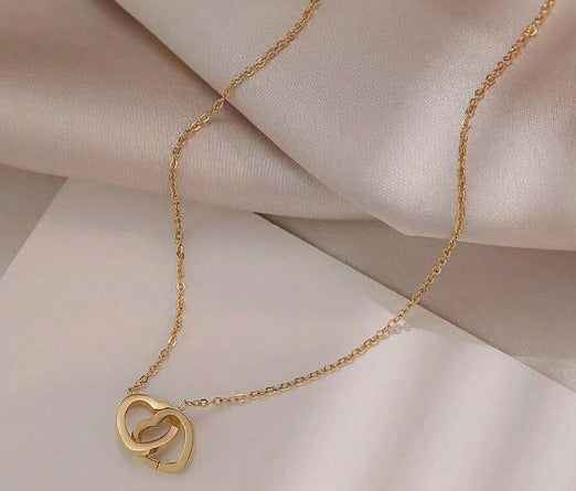Collar de doble anillo de corazón