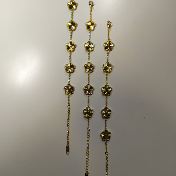 Pulsera trebol de cinco hojas oro